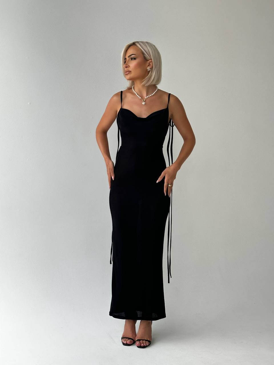 BACKLESS MAXI DRESS